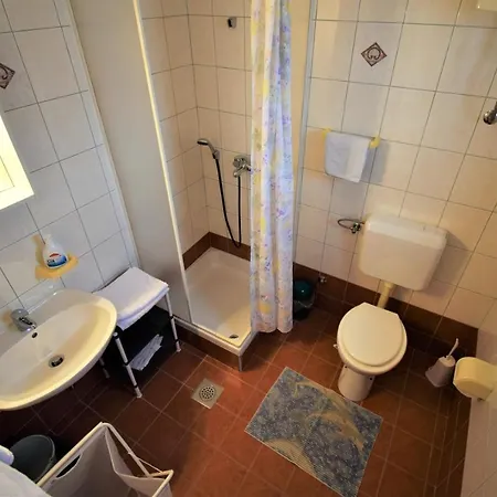 Mica Gæstehus Lopar