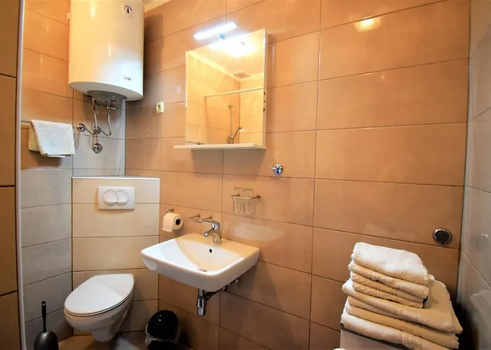 Mica Gostinjska kuća Lopar