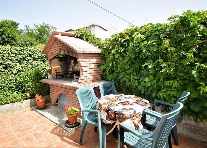 Mica Guest house